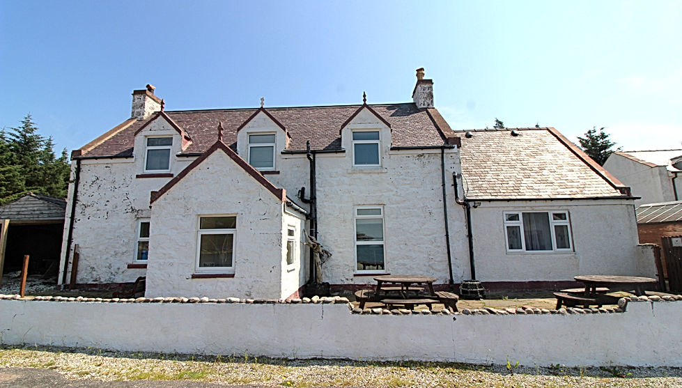 Four bedroom Detached house with Annexe