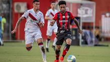 Atlético-GO x Vitória: onde assistir, horário e prováveis escalações pelo Brasileirão.