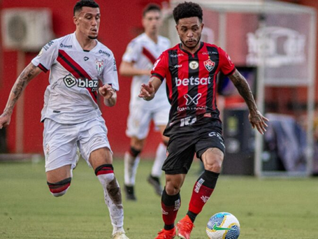 Atlético-GO x Vitória: onde assistir, horário e prováveis escalações pelo Brasileirão.