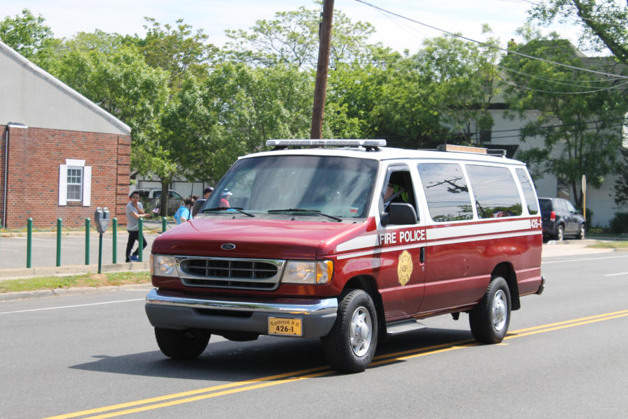 Lynbrook Volunteer Fire Department Nassau County NY Fire Police Vehicle 426-1