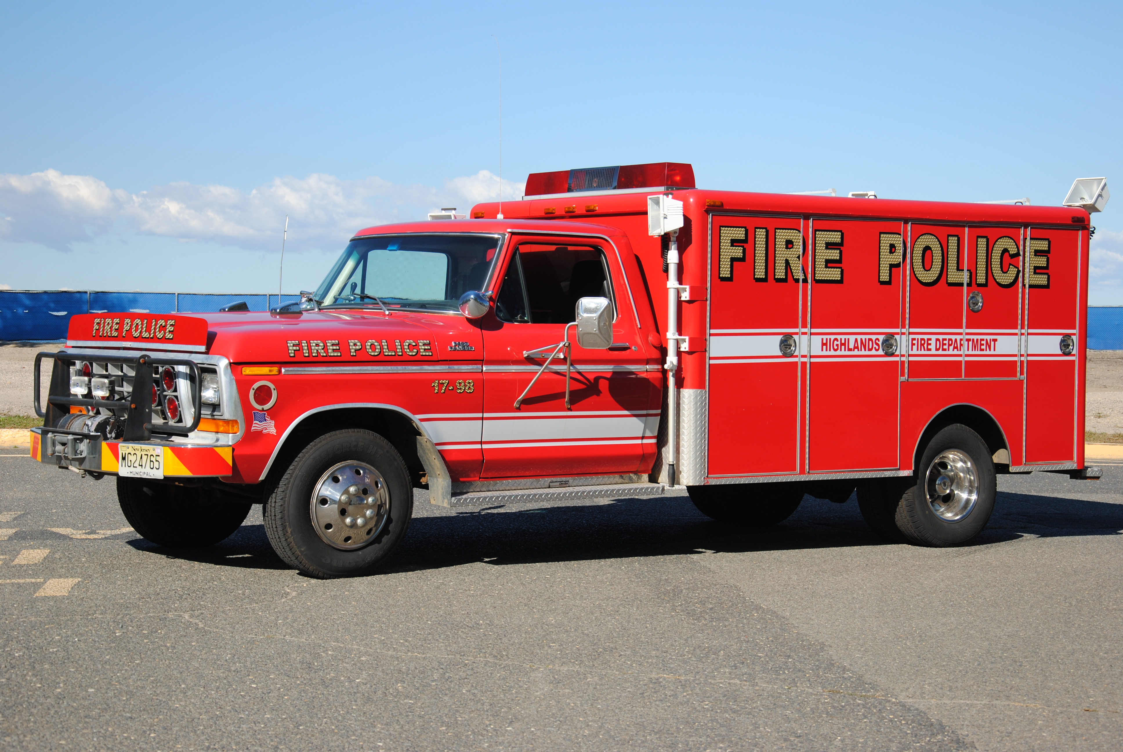 Highlands Fire Department Fire Police 17-98 2