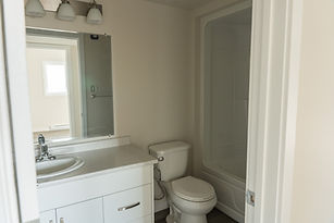 309 Princess Ave Bathroom