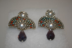 Pendientes strass y lagrima malva
