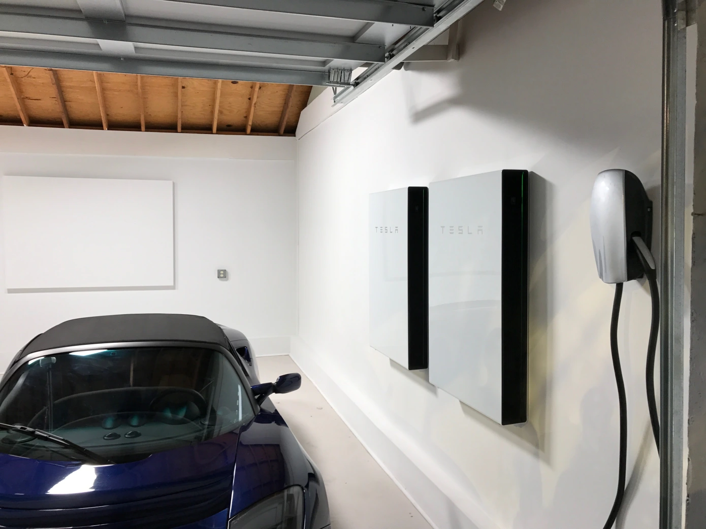 tesla-powerwall.webp