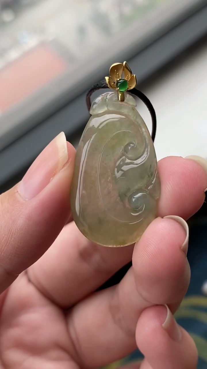 Hình thu nhỏ: Mặt dây chuyền như ý ngọc Jadeite A vàng 18K