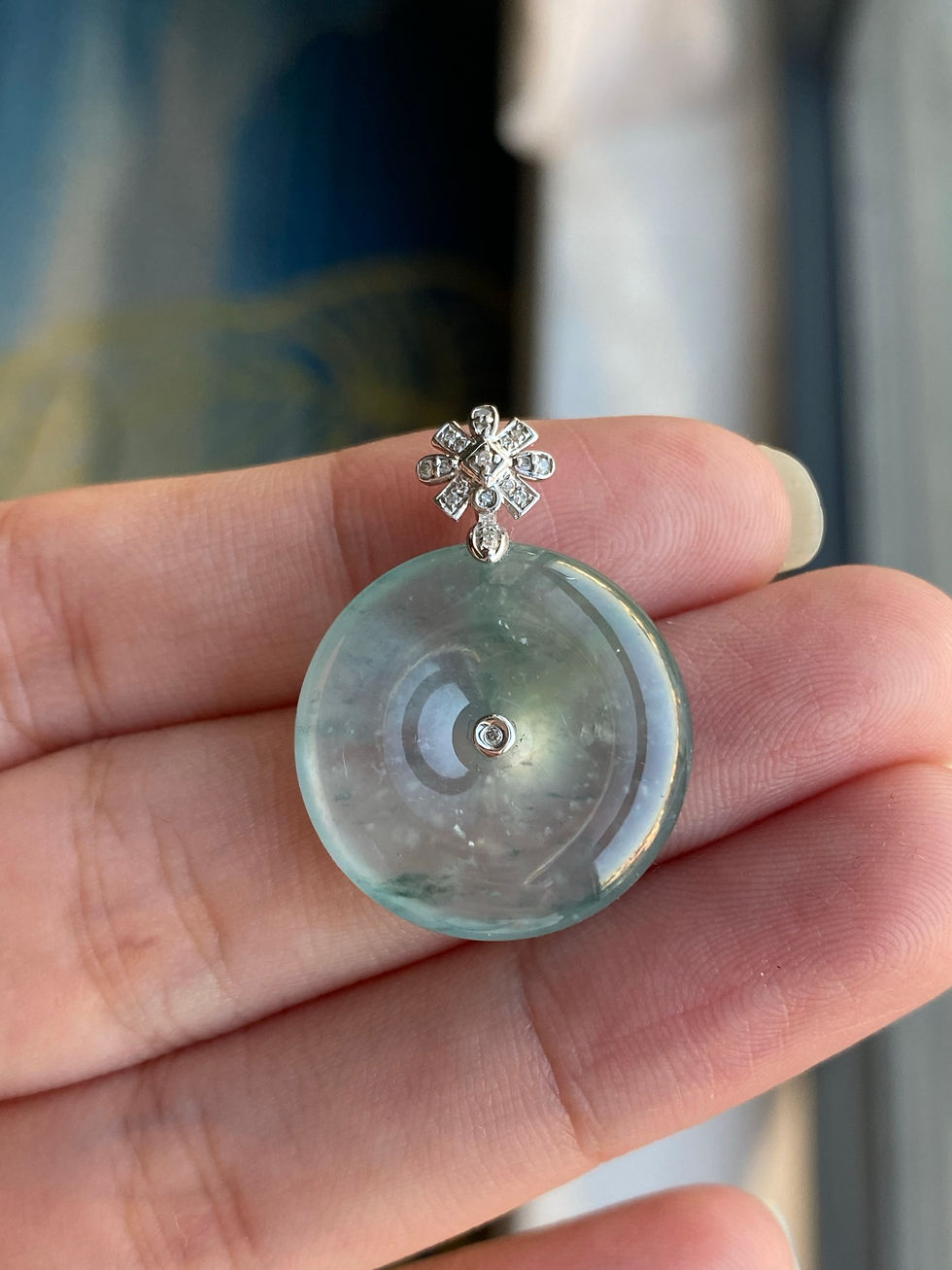 Hình thu nhỏ: Mặt dây chuyền Đồng bình an ngọc Jadeite A vàng 18K