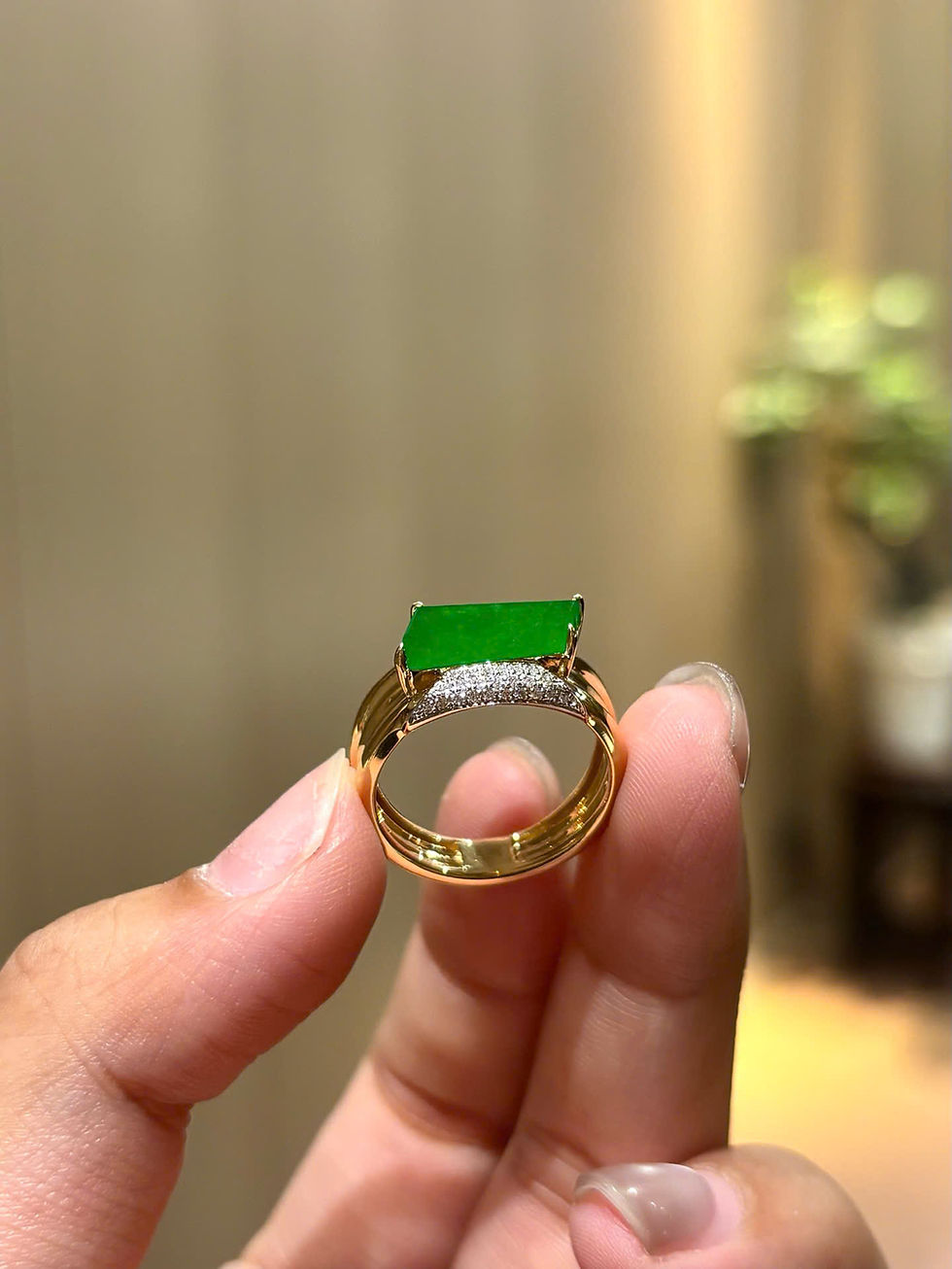 Hình thu nhỏ: Nhẫn thiết kế ni 14 ngọc Jadeite A vàng 18K