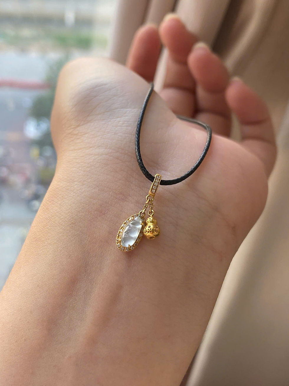 Hình thu nhỏ: Mặt dây chuyền Đậu phúc hồ lô ngọc Jadeite A vàng 18K