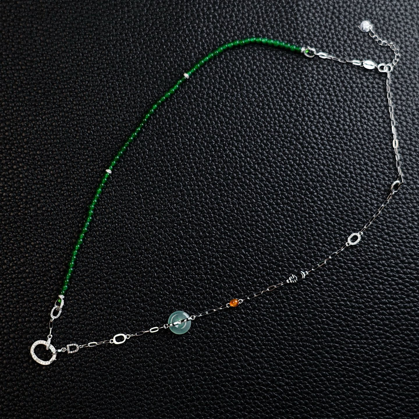 Dây chuyền 3in1 chuỗi hạt+đồng bình an ngọc Jadeite A vàng 18K