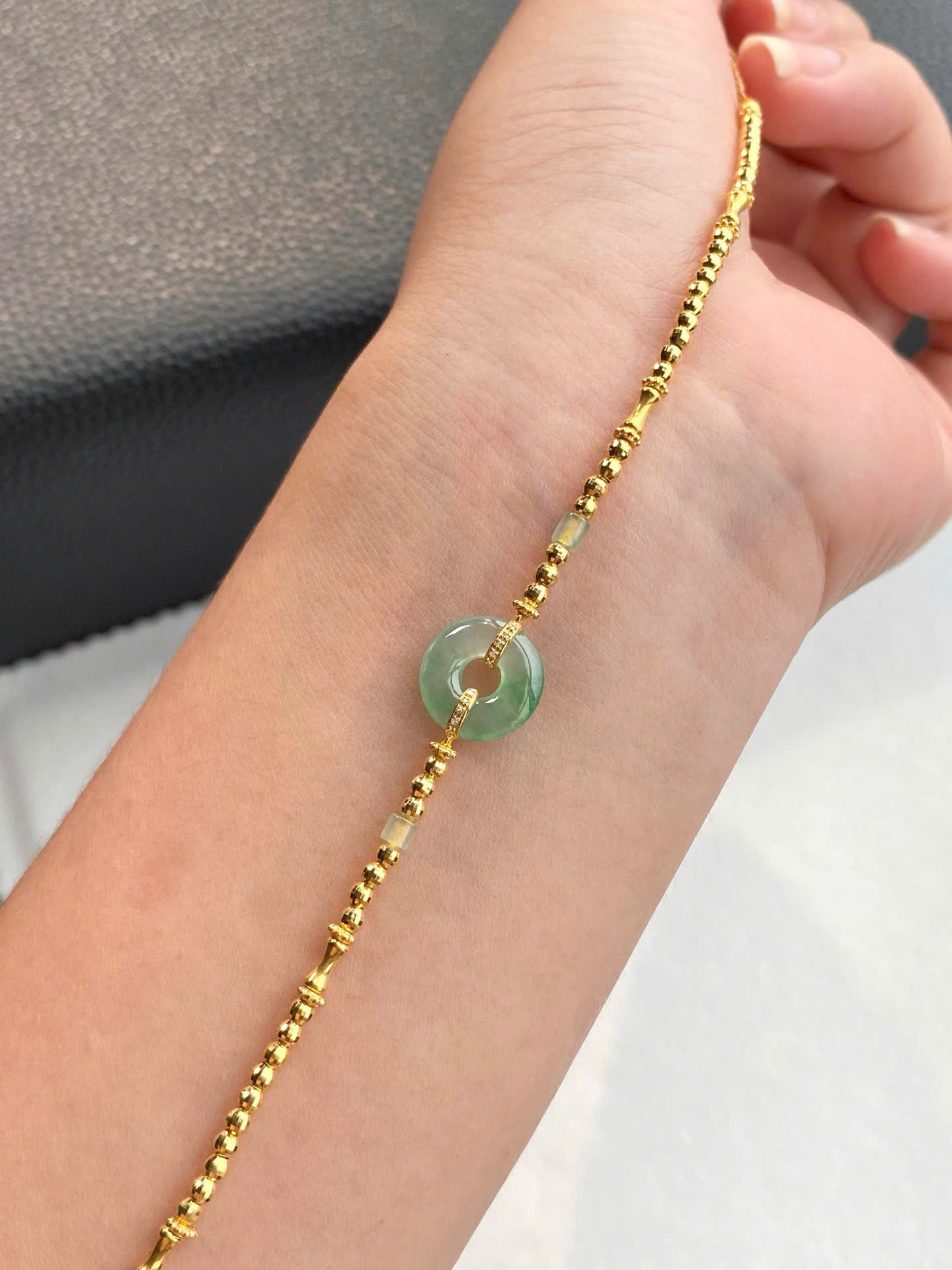 Lắc tay Đồng bình an ngọc Jadeite A vàng 18K