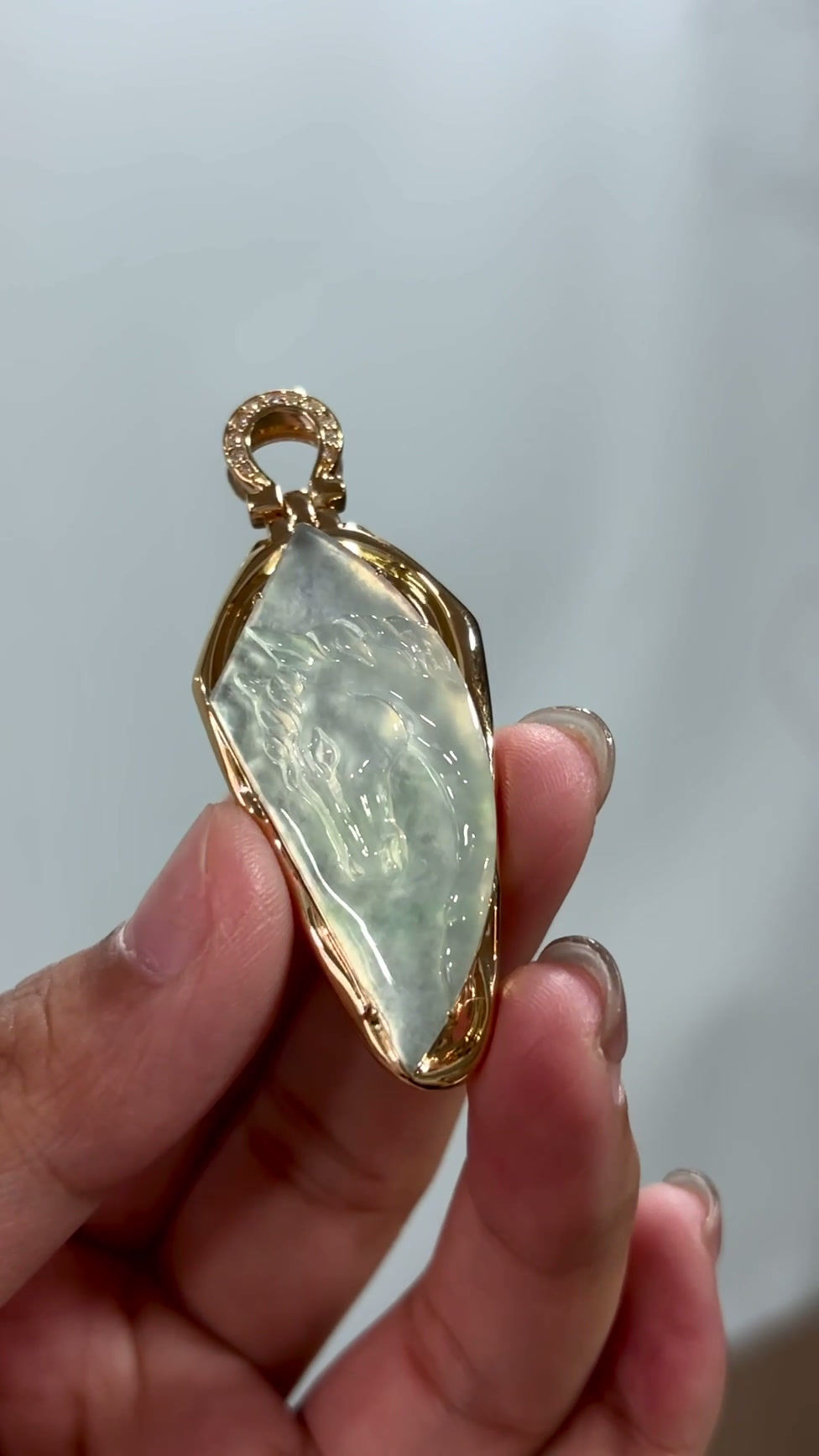 Hình thu nhỏ: Mặt dây chuyền Ngựa ngọc Jadeite A vàng 18K