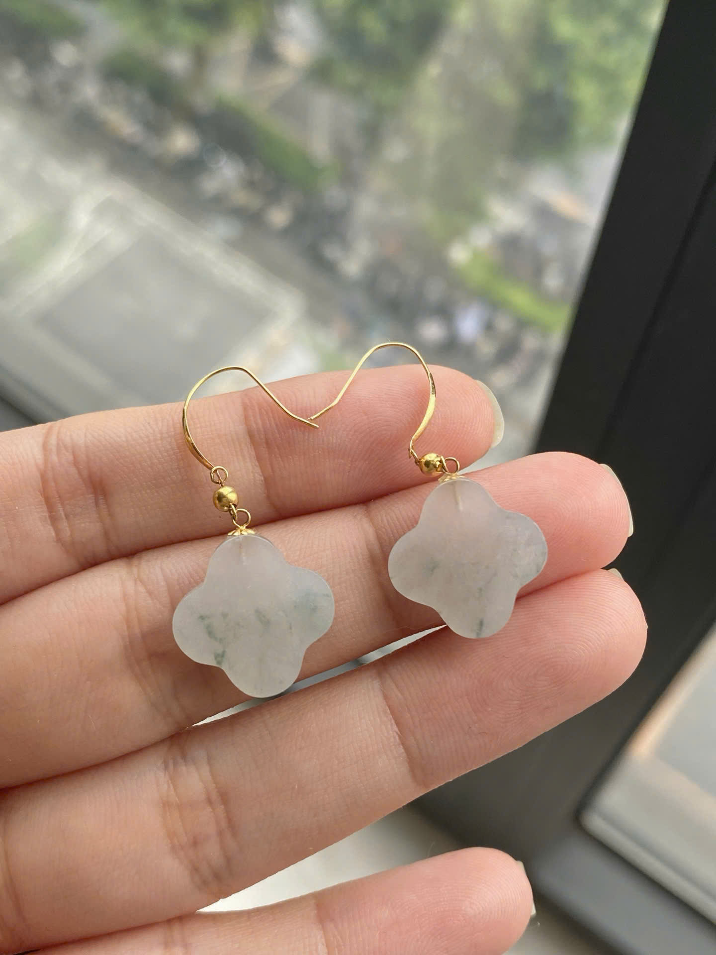 Bông tai Cỏ bốn lá ngọc Jadeite A vàng 18K