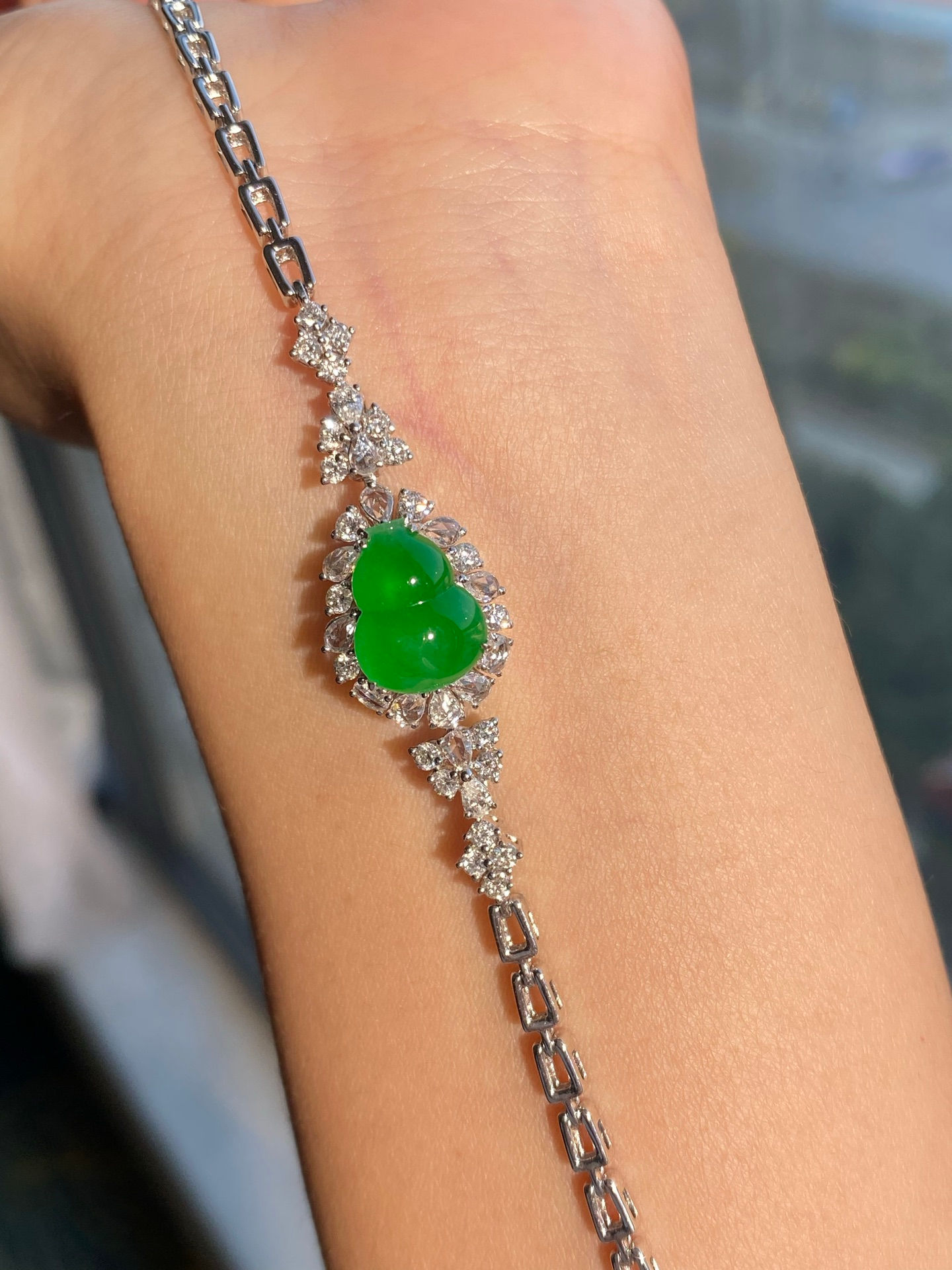 Mặt dây chuyền/ lắc tay 2in1 Hồ lô ngọc Jadeite A vàng 18K