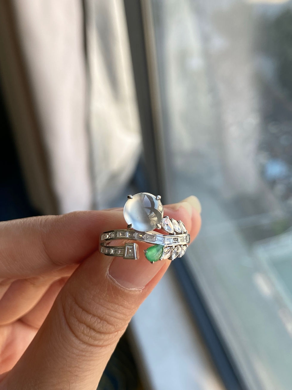 Hình thu nhỏ: Nhẫn Cabochon ngọc Jadeite A vàng 18K