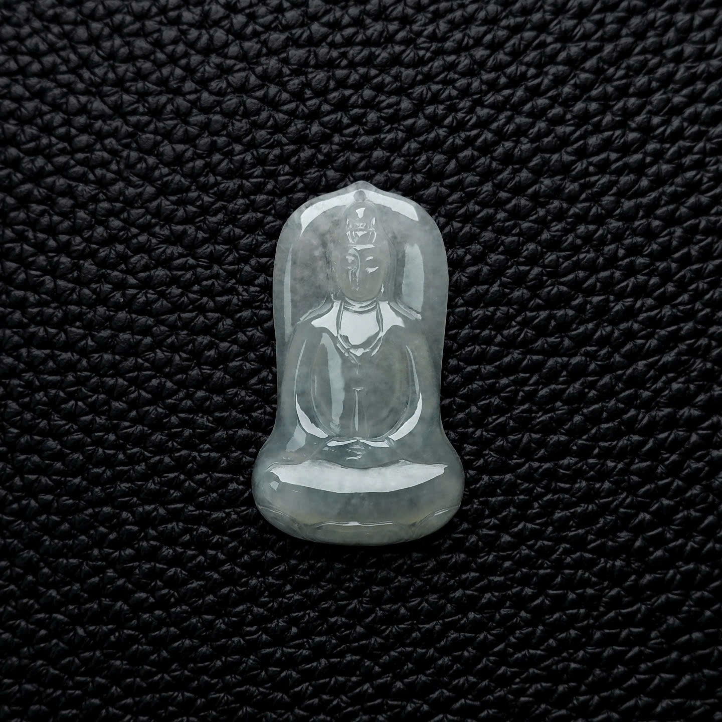Mặt dây chuyền Quan Âm ngọc Jadeite A