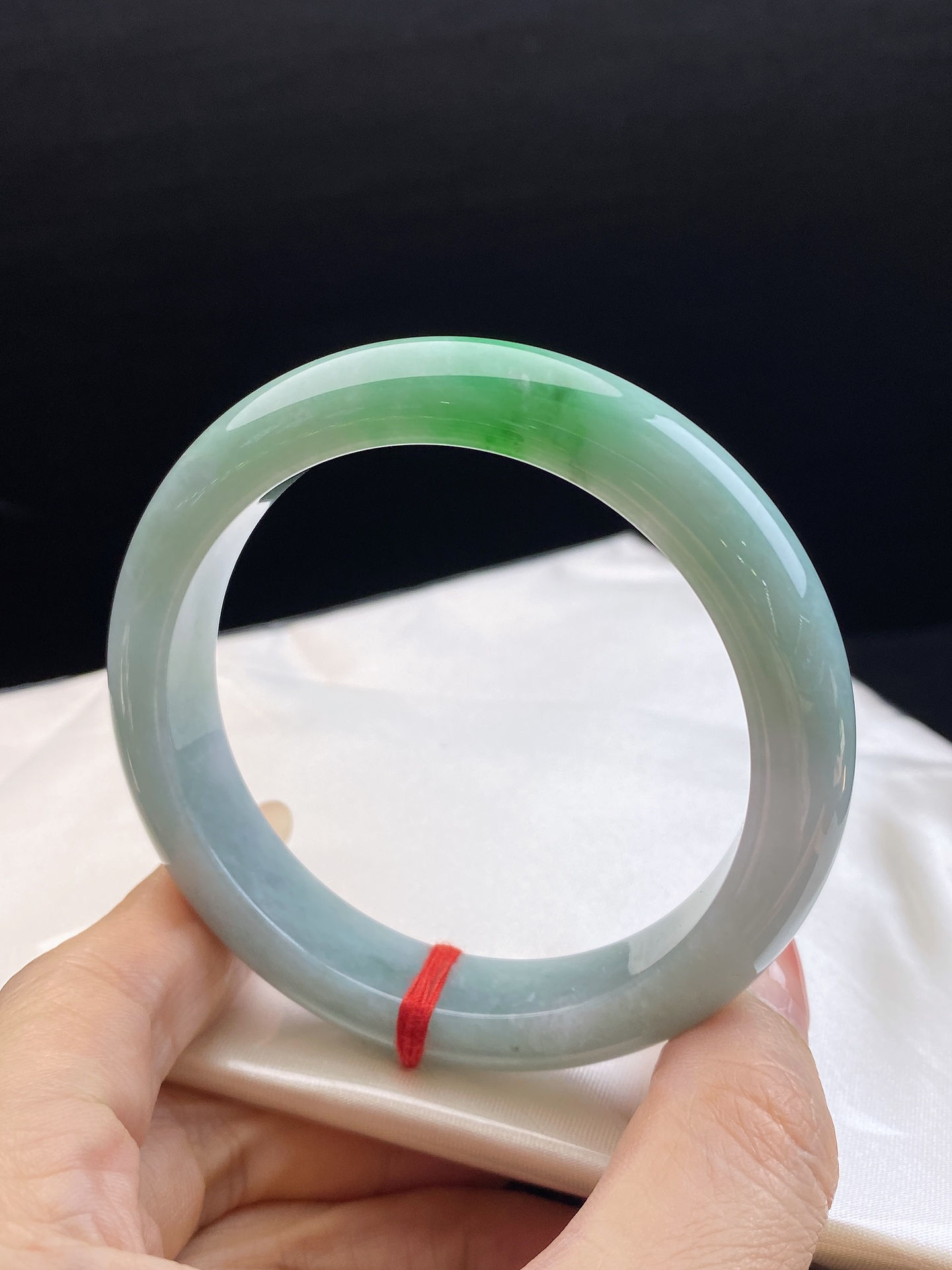 Vòng ngọc Myanmar jadeite A ni 57.6