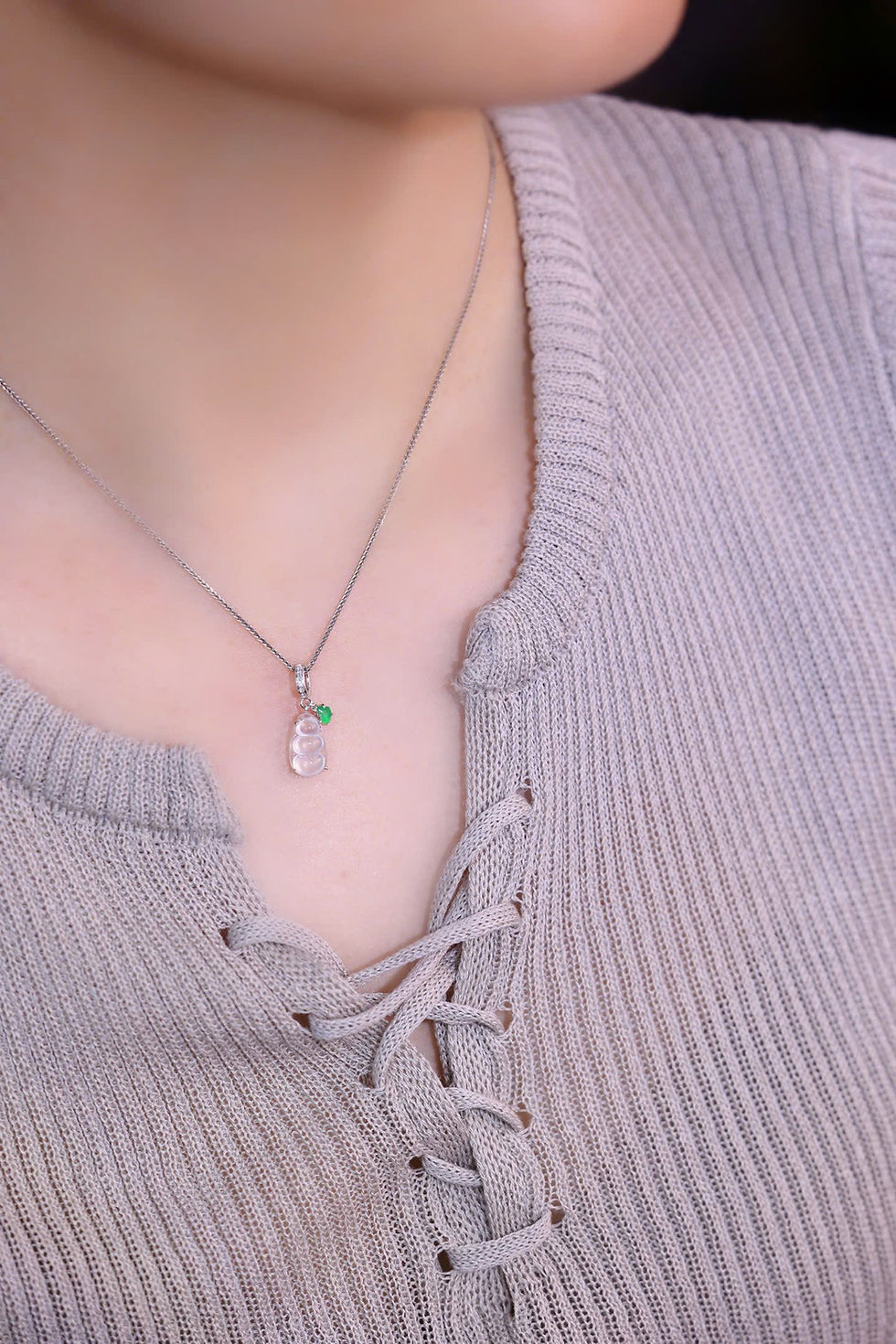 Hình thu nhỏ: Mặt dây chuyền Phúc đậu ngọc Jadeite A vàng 18K