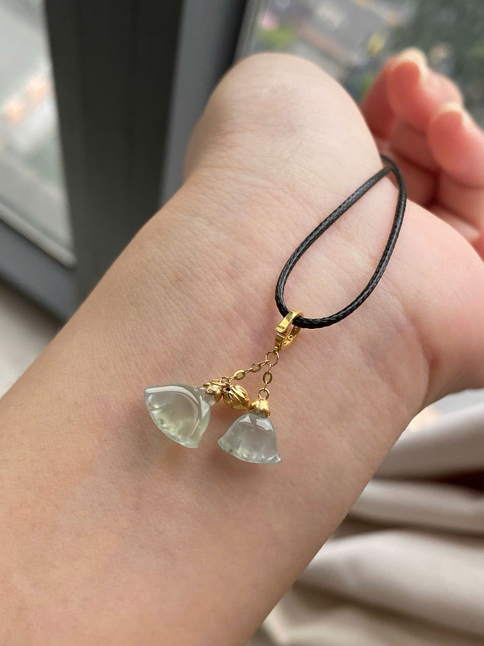Hình thu nhỏ: Mặt dây chuyền Đài sen ngọc Jadeite A vàng 18K