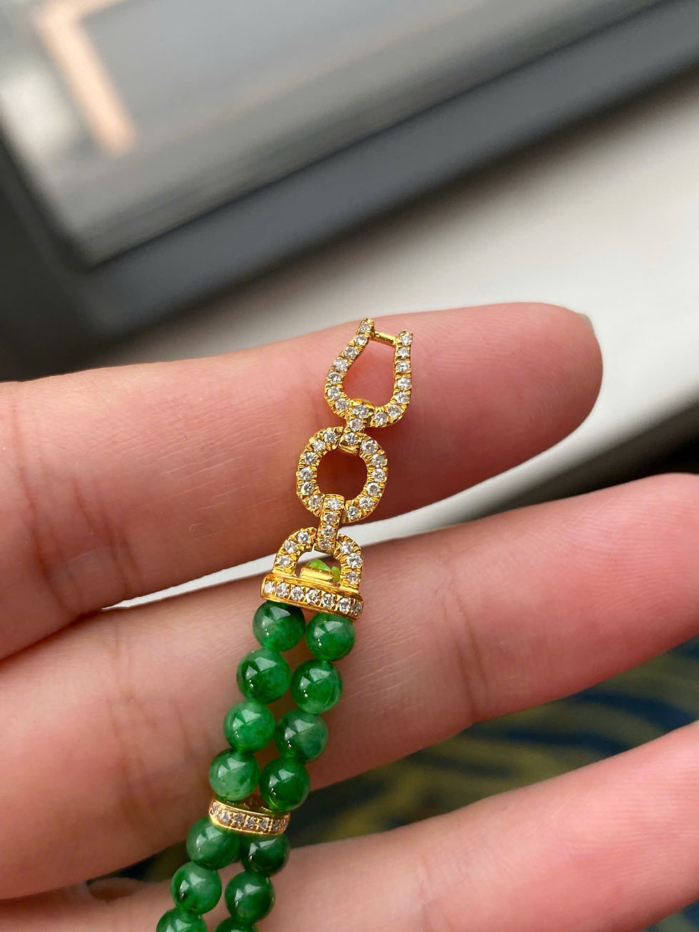 Hình thu nhỏ: Chuỗi hạt Freestyle ngọc Jadeite A vàng 18K