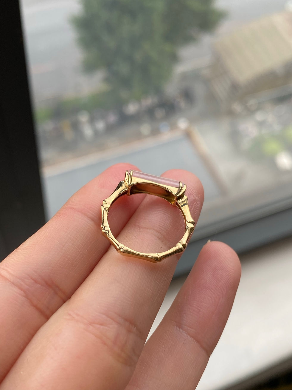 Hình thu nhỏ: Nhẫn Đốt trúc Trụ Vô sự bài ngọc Jadeite A vàng 18K