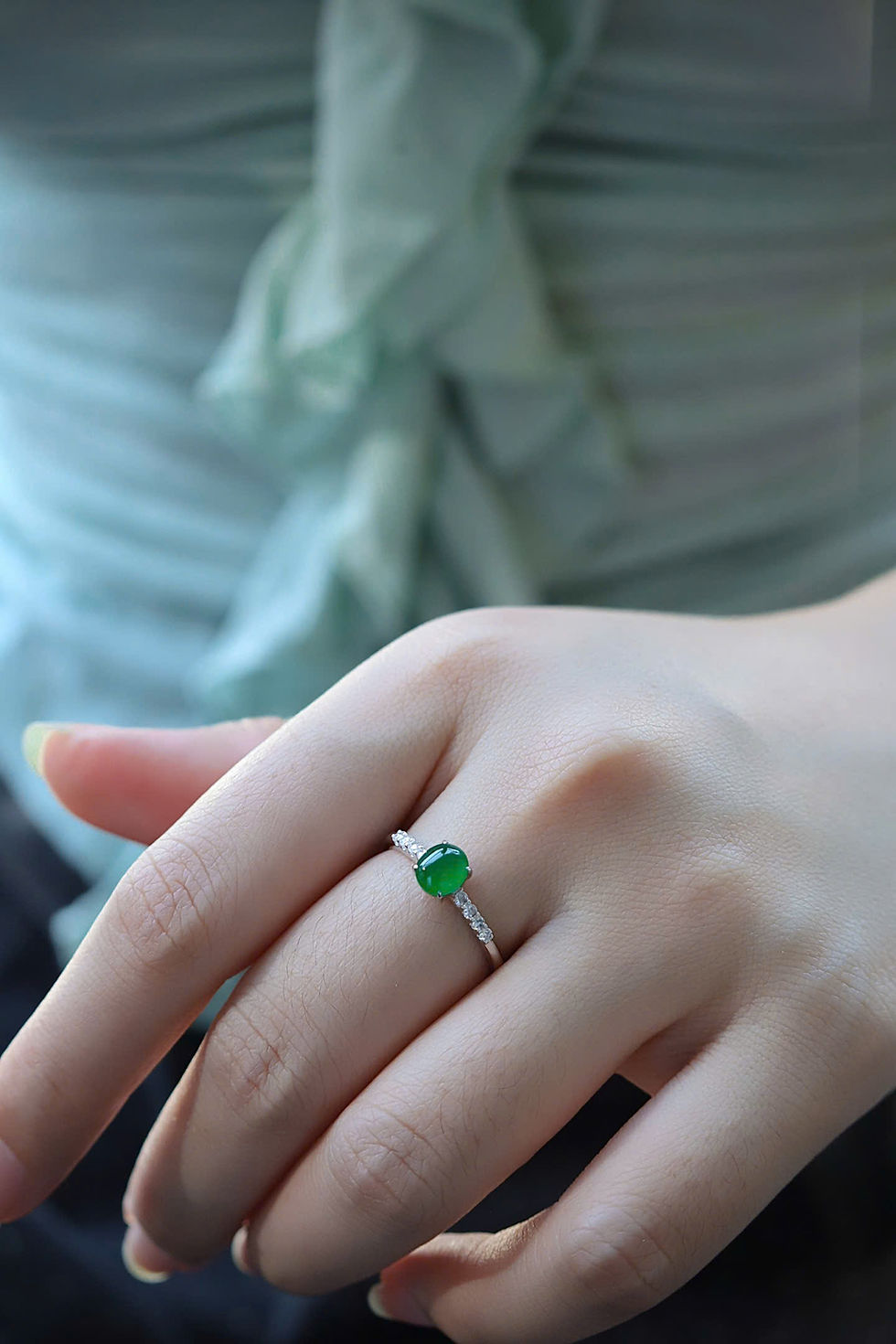 Hình thu nhỏ: Nhẫn Cabochon ngọc Jadeite A vàng 18K