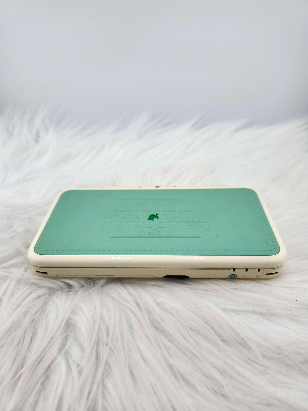 Thumbnail: Animal Crossing New 2DS XL