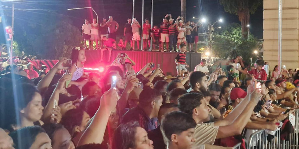 Flamengo chega a Belém e é recebido com festa por torcedores antes de duelo pelo Brasileirão