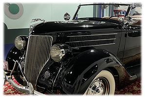 36FordConvBlkFrt.jpg