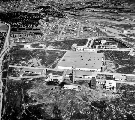 Sümerbank Bergama Tekstil Fabrikası. 1950’lerin sonu (Tahir Enkavi arşivi)