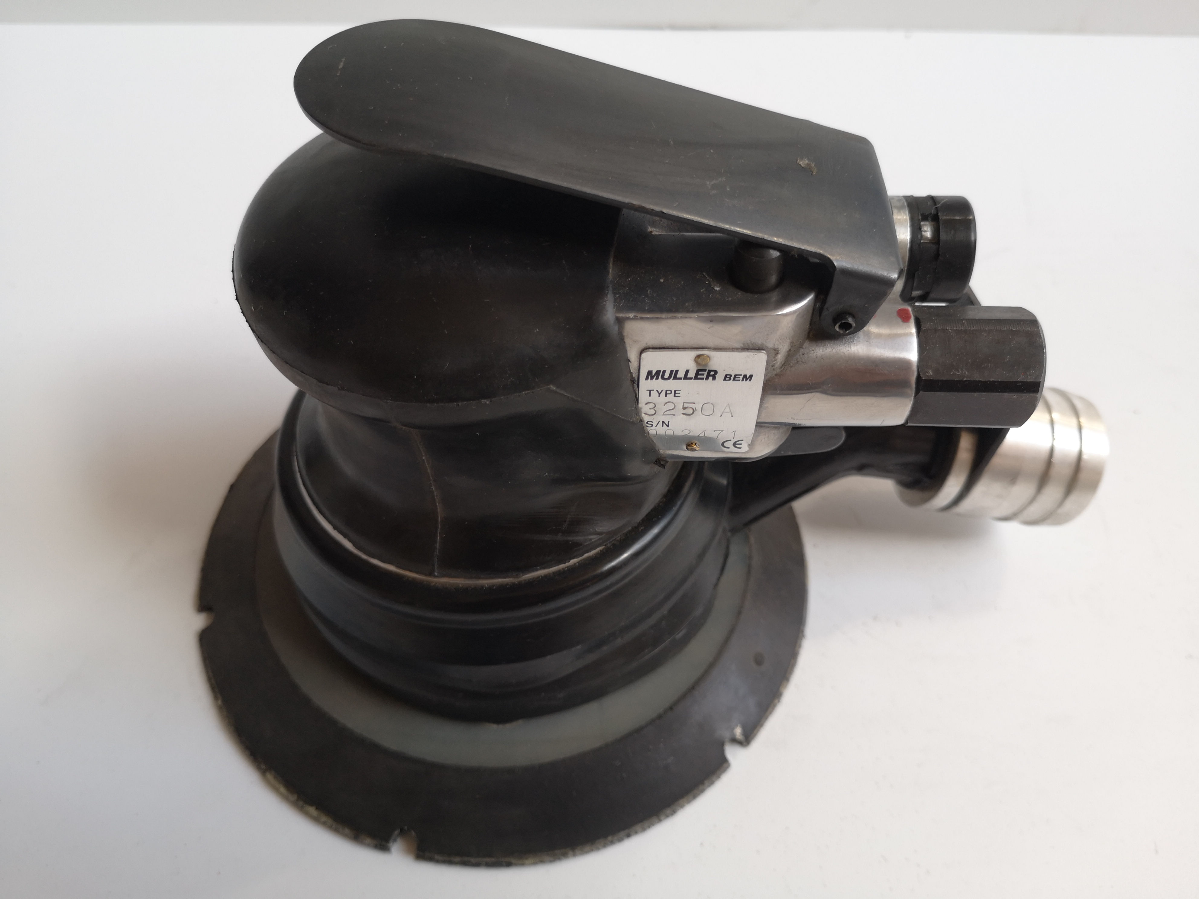 Ponceuse aspirante BEM MULLER 3250-150A