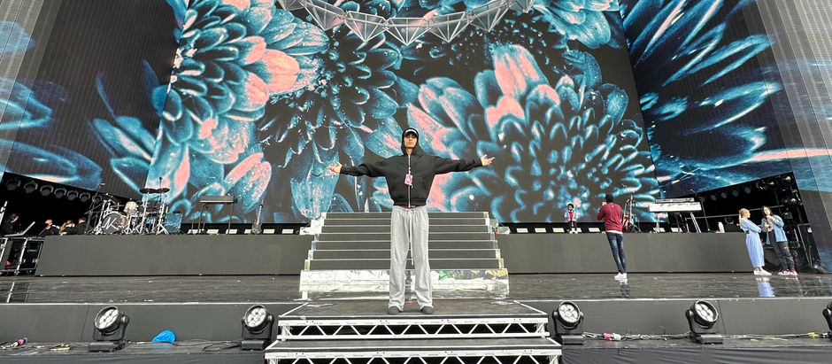 Balancing Pop Stardom and Dance with Kylie Minogue, Bebe Rexha, and the MTV Europe Music Awards stage