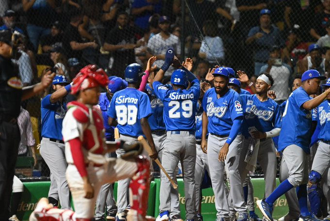 "LIDOM 2025: Los Tigres del Licey Obligan un Séptimo Juego en una Final Épica"