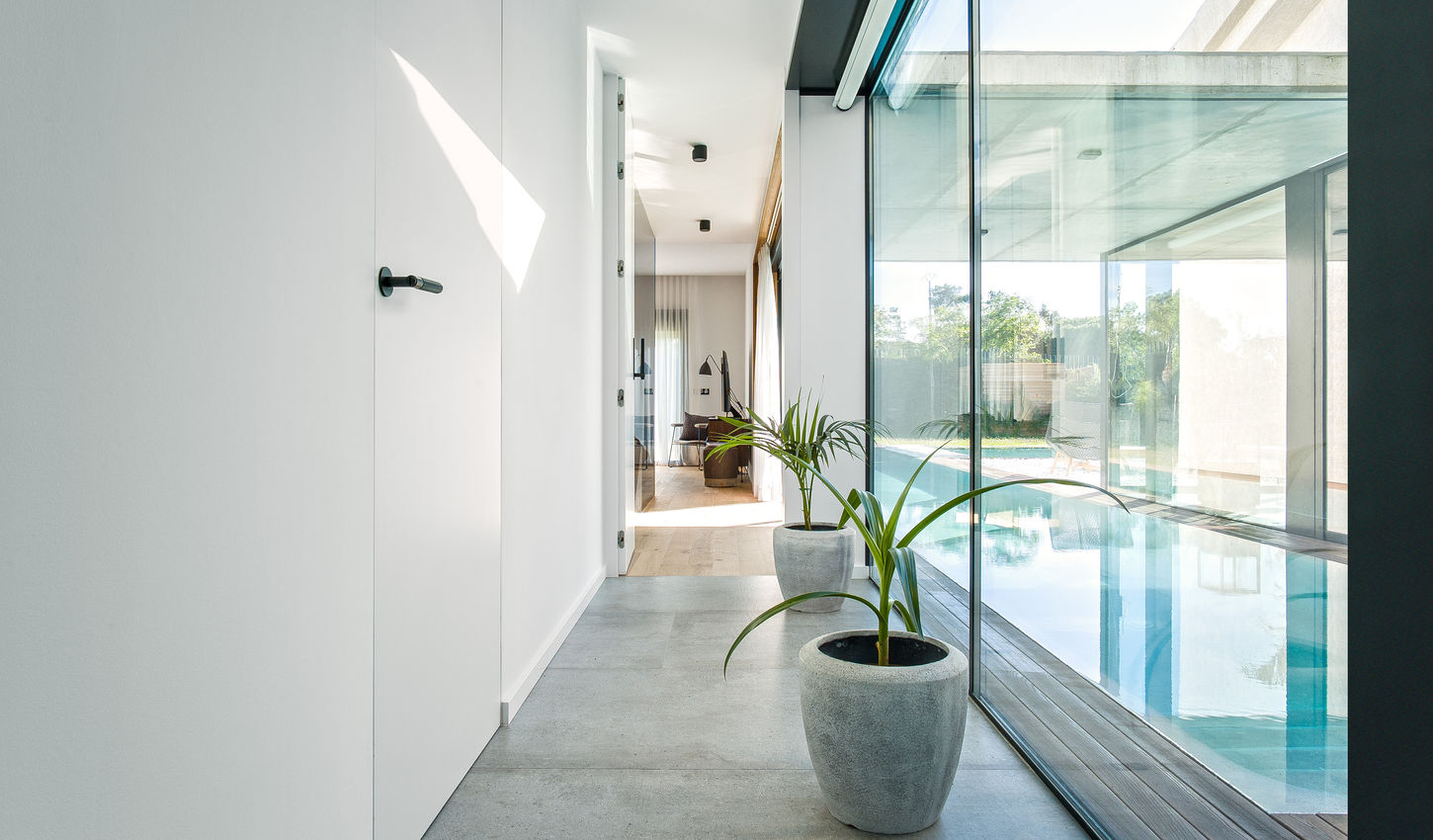 Proyecto de arquitectura y diseño de interior de casa en el Rompido, España