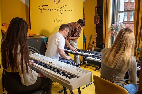 piano group lessons (LQ)-3.jpg