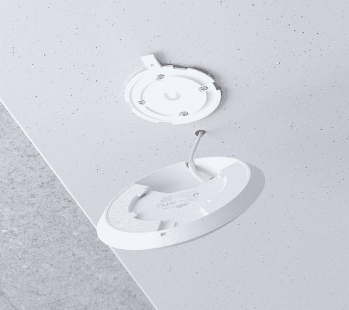 Miniatyrbild: Ubiquiti U6+ Accesspunkt