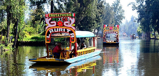 Lago-de-Xochimilco-Trajineras.jpg