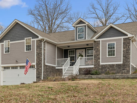 Real Estate Agent in Waverly, Tennessee