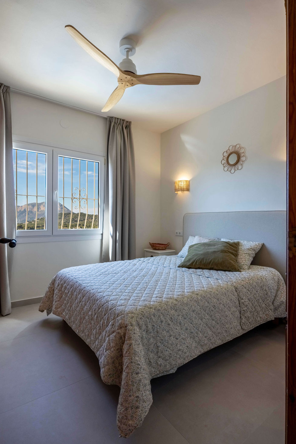 Javea Rental Villa Gavilan Small Bedroom window