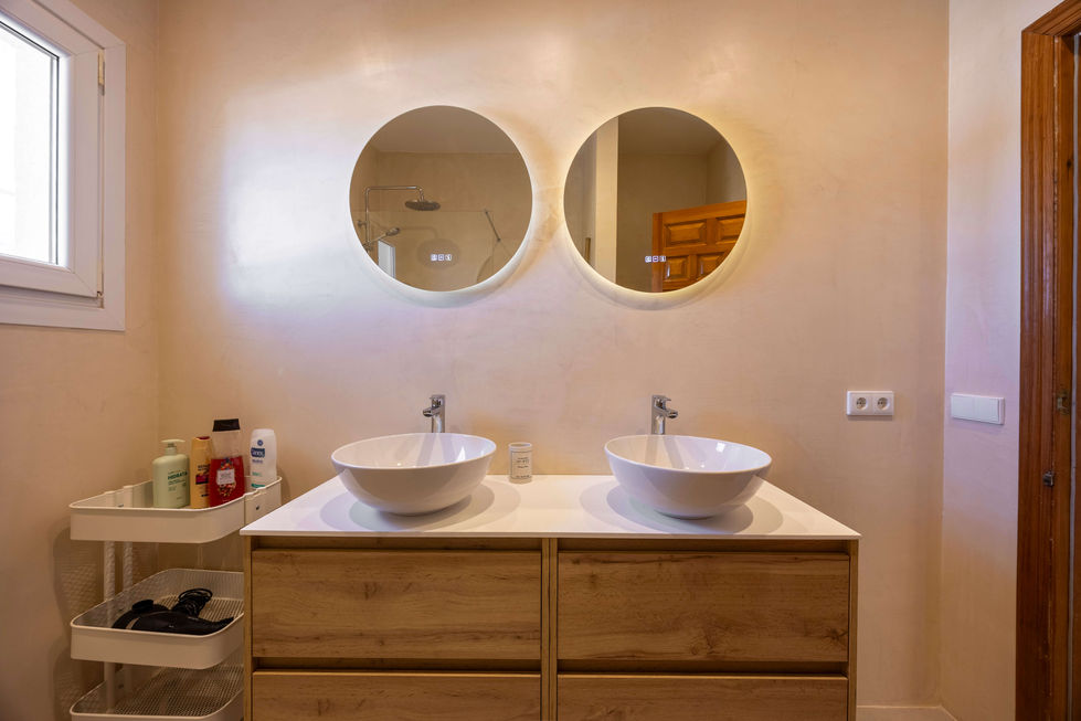 Javea Rental Villa Gavilan Master Bath Room