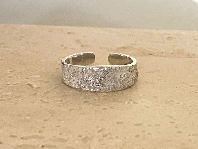 Thumbnail: Silver frosted adjustable ring