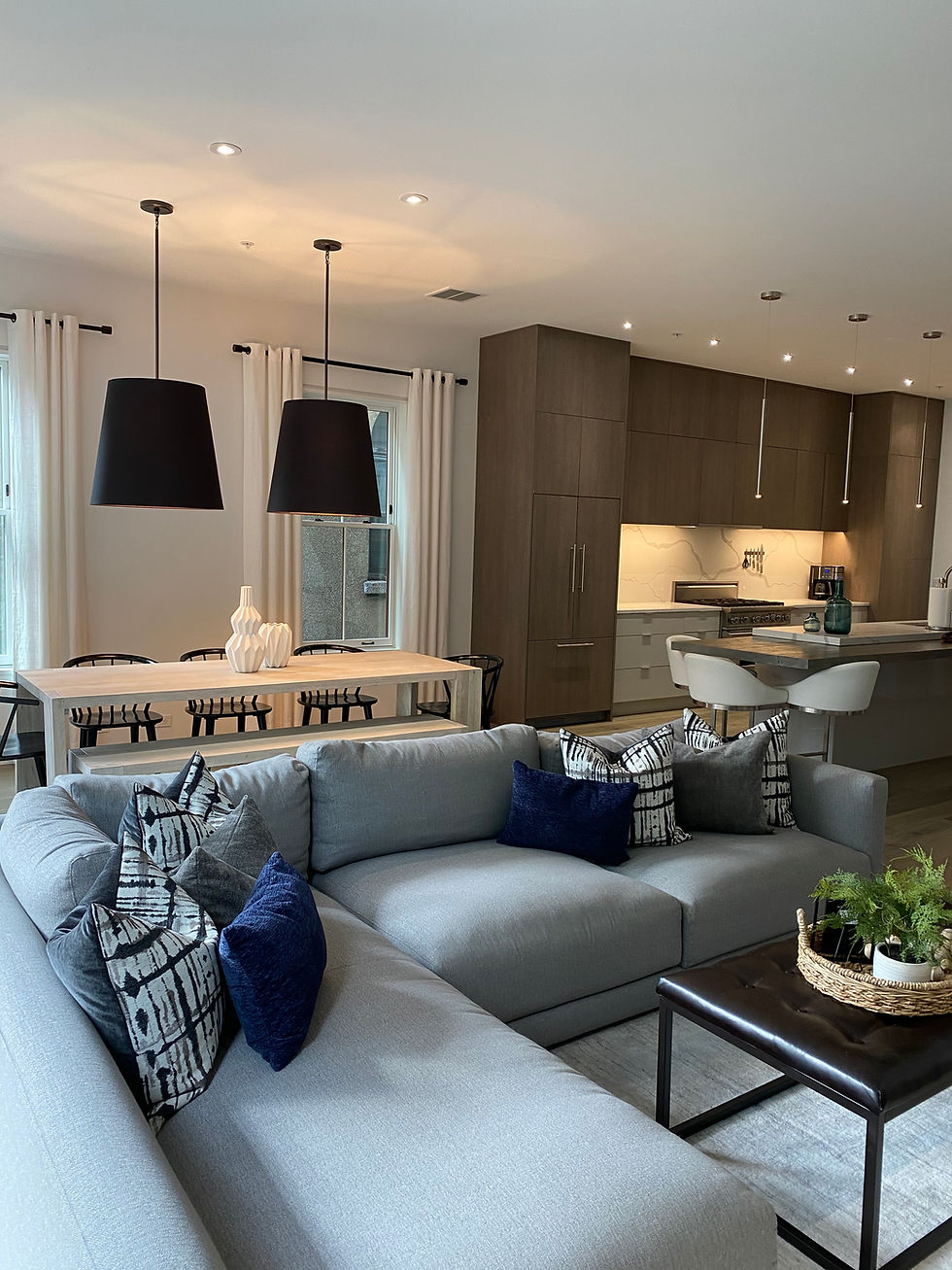 FURNITURE AND DECOR