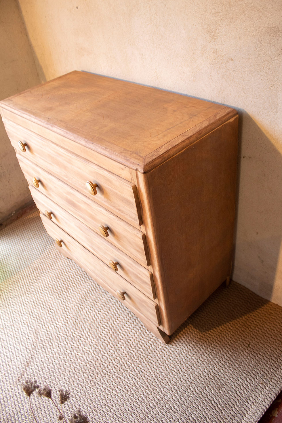 commode vintage modernisé au caractère unique et fabriqué en France