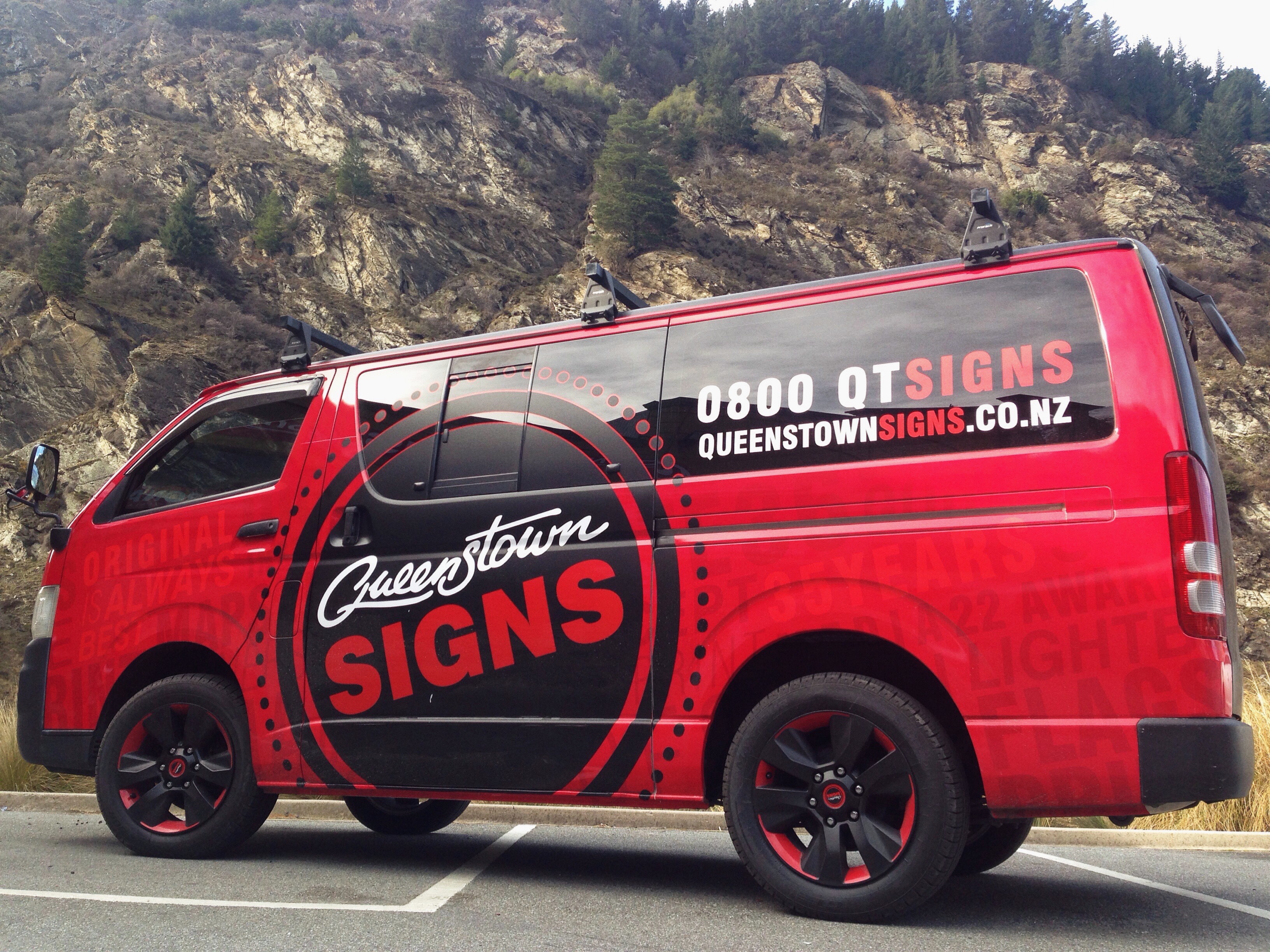QT Signs Van