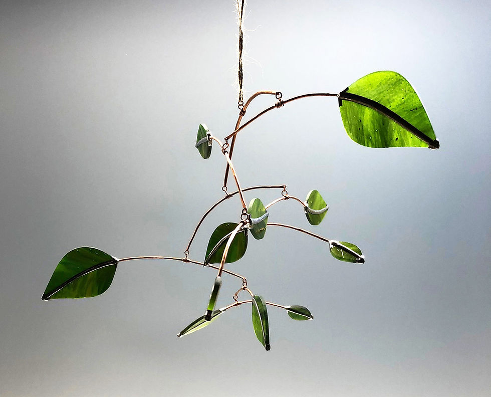 Thumbnail: Small Glass Leaves Mobile