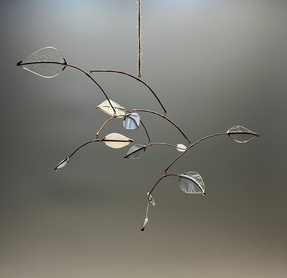 Thumbnail: Small Glass Leaves Mobile