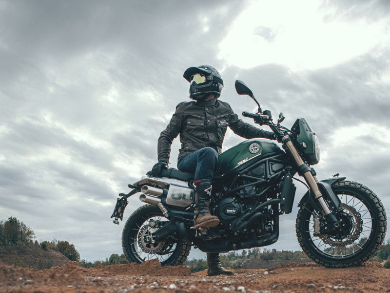 Benelli Leoncino 800 Trail