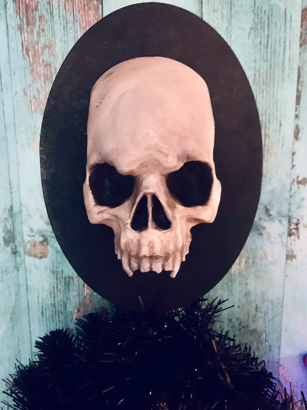 Thumbnail: Skull Christmas Tree Topper