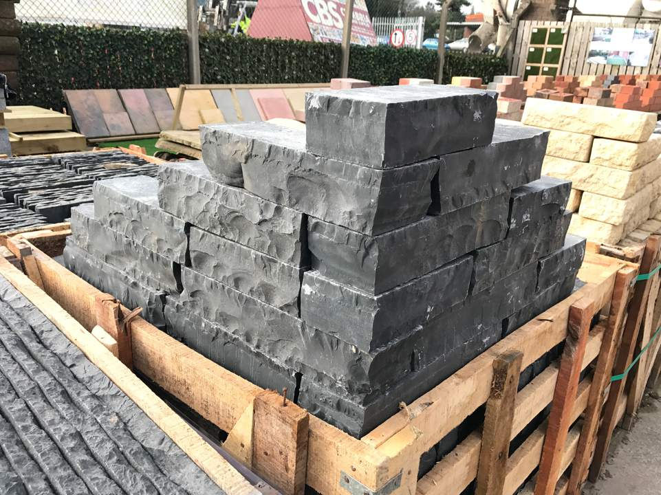 Thumbnail: Kota Carbon Black Sandstone Walling Cottagestone