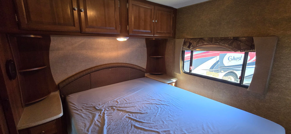 2015 Coachmen Leprechaun 280DS