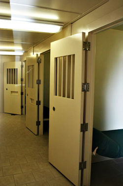 geary-police-cell